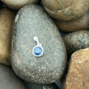 Sapphire Pendant 331 - Silver Street Jewellers